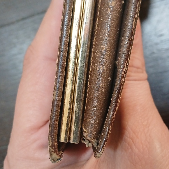 Gucci Vintage Wallet Flawed - Picture 11 of 16